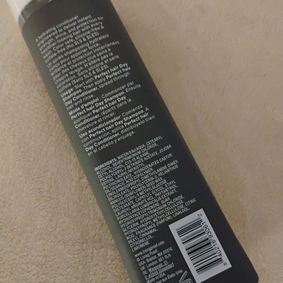 Living Proof Shampoo/Conditioner - Picture 4 of 7